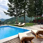 Mountain House Lisinska Rosa 빌라 *